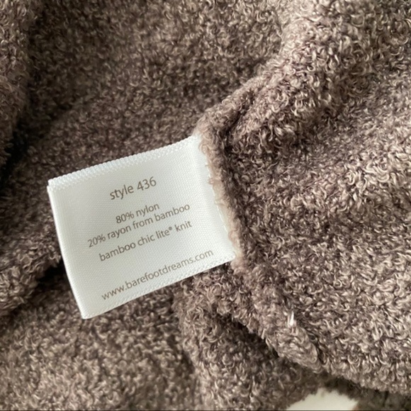 Barefoot Dreams Calypso CozyChic Wrap - Picture 8 of 9